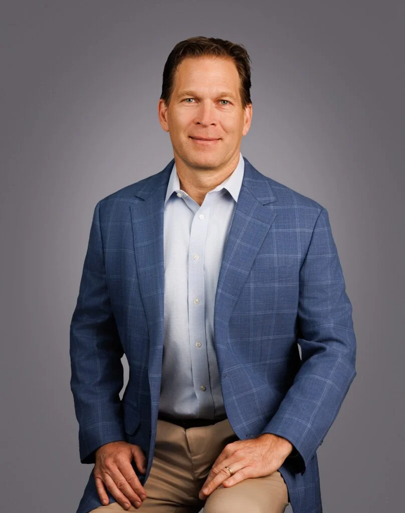 Professional headshot of Craig Lawson, Managing Director at Hyde Park Capital and lead investment banker for the firm’s Consumer sector practice. Craig specializes in mergers and acquisitions (M&A), capital raising, and strategic advisory services for consumer-focused businesses, delivering tailored investment banking solutions to middle-market companies across the retail, food and beverage, and consumer products industries.